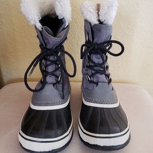 Womens Sorel Snow boots